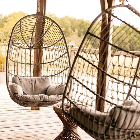 Lodge Chateaux Dans Les Arbres Clotte