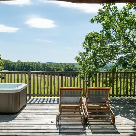 Chateaux Dans Les Arbres * Clotte