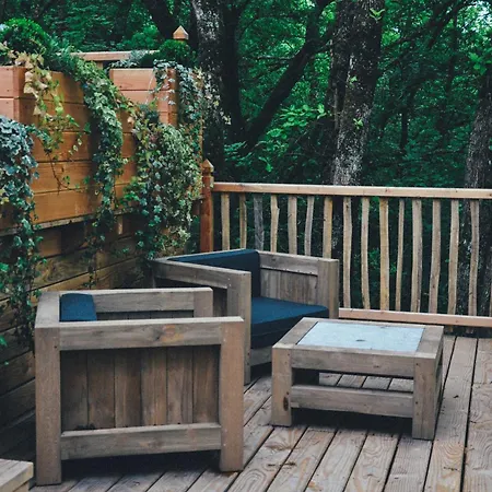 Chateaux Dans Les Arbres Gerendaház *