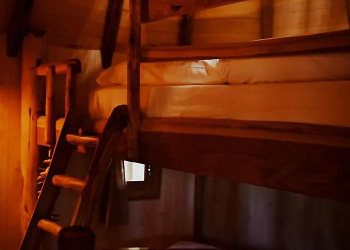 롯지 Chateaux Dans Les Arbres Clotte