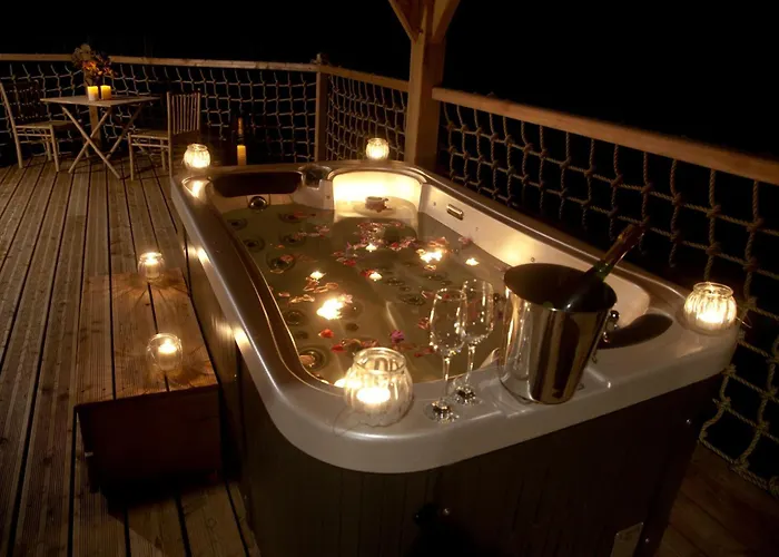 롯지 Chateaux Dans Les Arbres